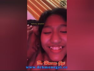 ပိပိစားချင်လို့အနားမှာချွဲနေတဲ့ကောင်လေး မြန်မာလိုးကား